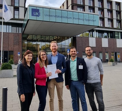 Gruppenbild mit ERAS®-Zertifikat