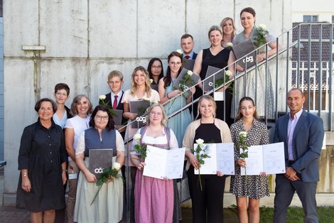 Die AbsolventInnen der Schule für Gesundheits- und Krankenpflege Kirchdorf