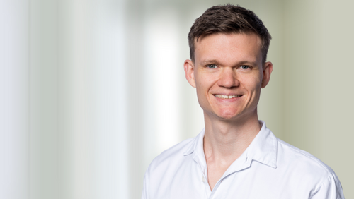 Portraitbild Lukas Keintzel