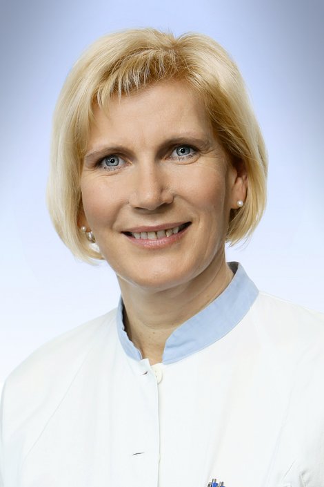 Portraitbild von Maria Köberl, Pflege Stationsleitung in der Medizinischen Notaufnahme