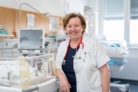 MRin OÄ Dr.in Elisabeth Osman ist die Leiterin der Kinder- und Jugendheilkunde am Salzkammergut Klinikum Bad Ischl