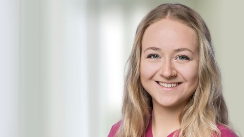 Portraitbild Alina Altkind