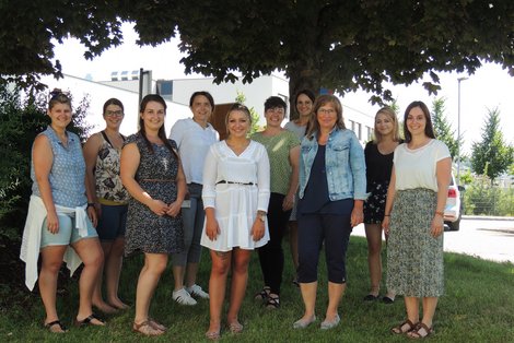 Gruppenfoto Lehrerinnen und Auszubildende der GuKPS Rohrbach