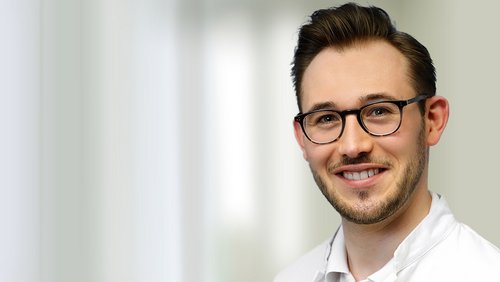 Portraitbild Maximilian Hinteregger