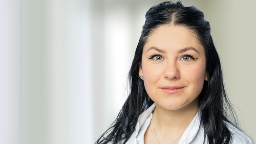 Portraitbild Mihaela Urezeanu