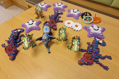Bunte Spielfiguren aus dem 3D-Drucker