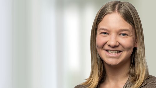 Portraitbild Jana Bayer