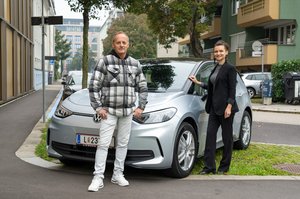 Elektroauto vor der UL