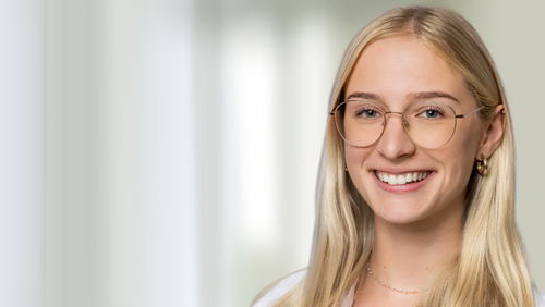 Porträt Hillbrand Eva