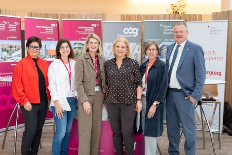 Mitarbeitende OÖ Gesundheitsholding am OÖG Stand, OÖN Gesundheitstag