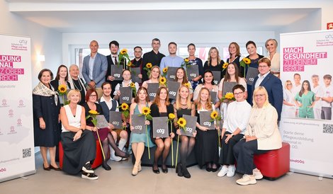 Gruppenfoto der AbsolventInnen