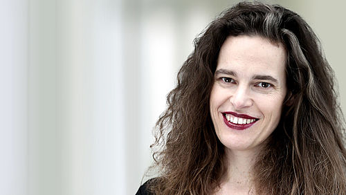 Portraitbild Röper-Kelmayr Julia