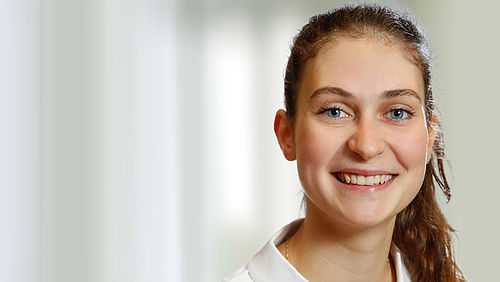 Portraitbild Theresa Hofmann