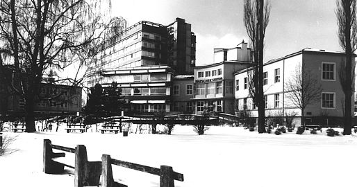Hausansicht Klinikum Vöcklabruck früher