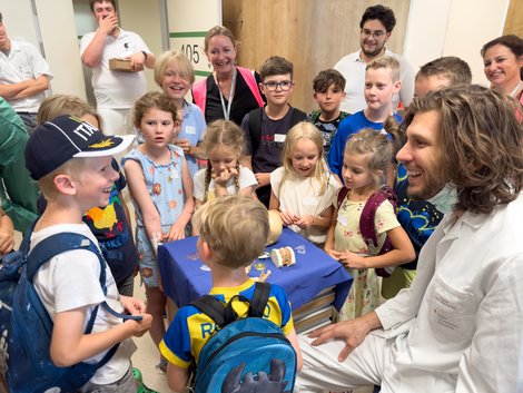 Foto 1: Die Kids erhielten auch viel Tipps zur Zahngesundheit. (Fotocredit: OÖG/honorarfrei) 