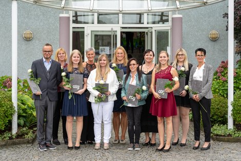 11 Fach-SozialbetreuerInnen mit Schwerpunkt Altenarbeit in Rohrbach feiern erfolgreichen Abschluss 