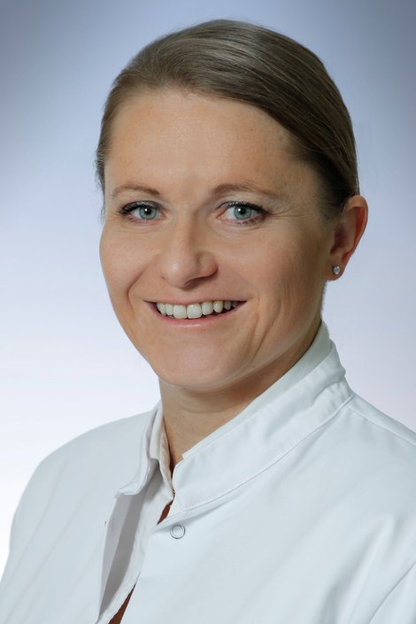 Prim.a Dr.in Silvia Dobler, MPH, Leiterin der Abteilung für Intensivmedizin und Anästhesiologie