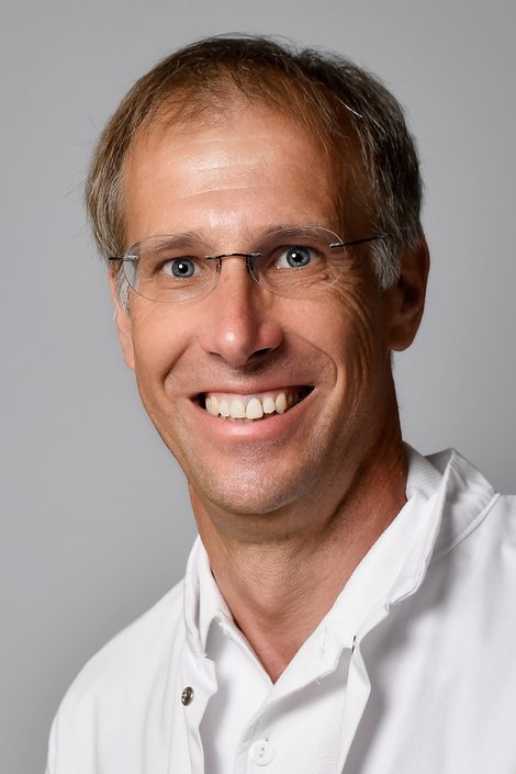 Prim. Dr. Christof Pirkl, Leiter der Abteilung Orthopädie und Traumatologie
