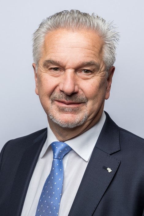 Portraitfoto Prim. Dr. Norbert Fritsch, MPH, Ärztlicher Direktor am Klinikum Freistadt