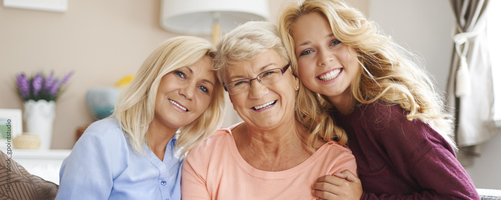 3 Frauen unterschiedlicher Generationen  